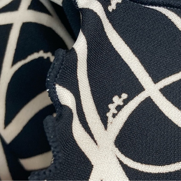 Max Studio Womens Black & White Strapless Top Size XS Side Ruching Y2K - Picture 9 of 15